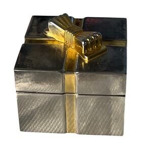 Binion Silver Toned Quartz Table Clock Gift box with gold bow